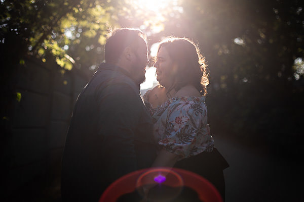 Photo de couple au coucher de soleil à Lyon