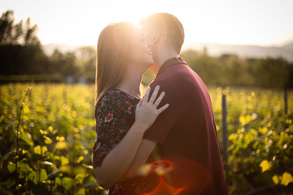 Séance photo d'engagement en couple en Savoie
