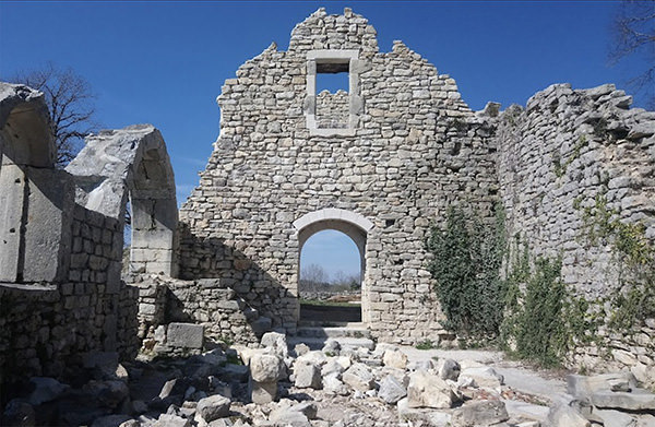 Contexte de la séance photo de couple de mariage près de Bourg-en-Bresse Contexte de la séance photo de couple de mariage près de Bourg-en-Bresse