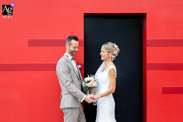 Photo de couple récompensée lors d'un mariage dans le beaujolais Photo de couple récompensée lors d'un mariage dans le beaujolais