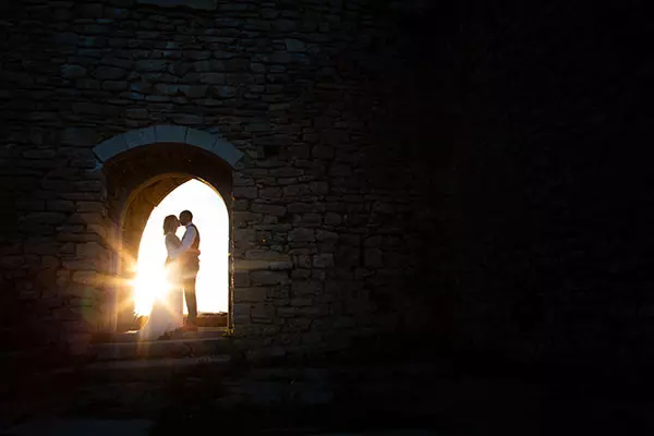 Photo de mariage au coucher de soleil près de Bourg-en-Bresse