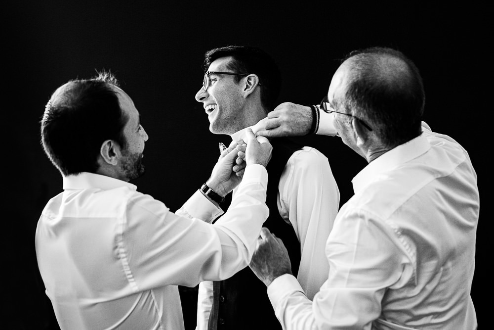 Photos lors des préparatifs de mariage au domaine de Tourieux