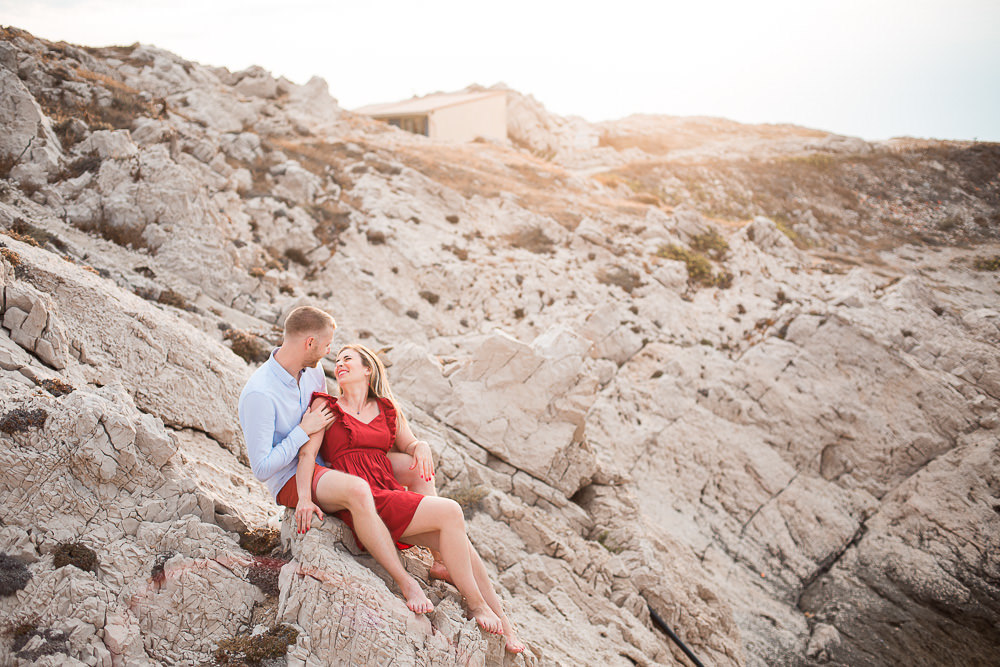 Séance photo de couple à Marseille avant le mariage